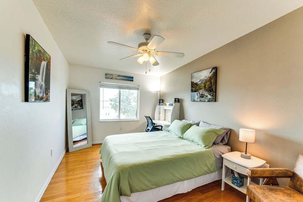 Manatee River Views: Palmetto Paradise w/ Fire Pit