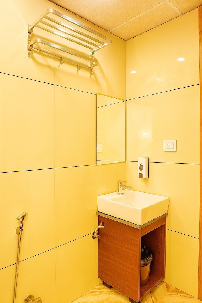Hotel Grand Lucent