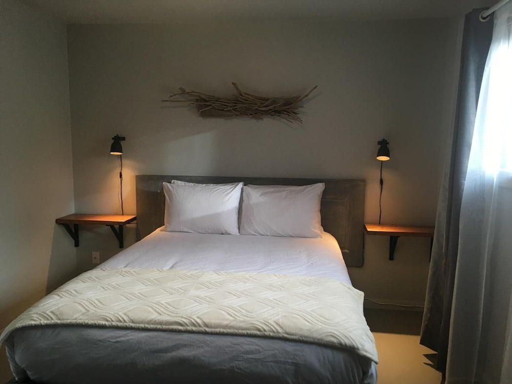 Pinewood Inn