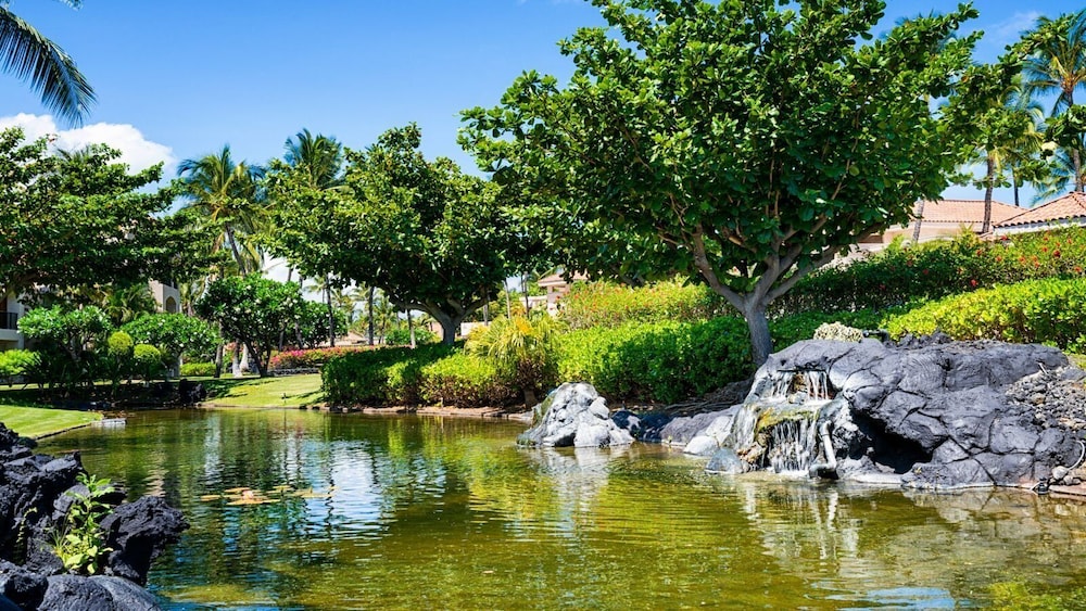 Spacious Hawaiian Unit w/ Lagoon View - AC & Wifi - Vrkcv
