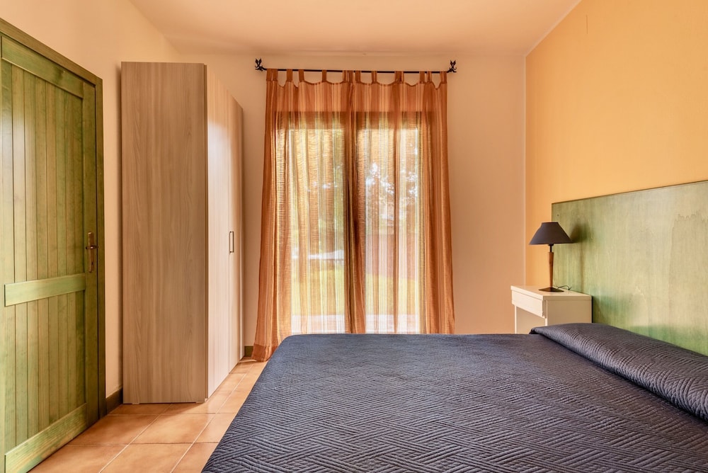 I Mirti Bianchi Residence con piscina view 4