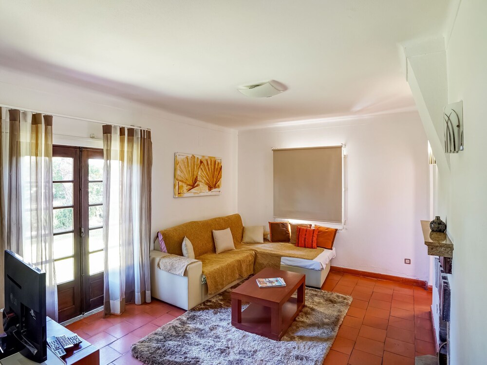 Lovely Villa in Vilamoura With Private Pool view 4