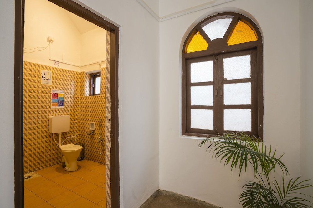 goSTOPS Lite Goa, Calangute