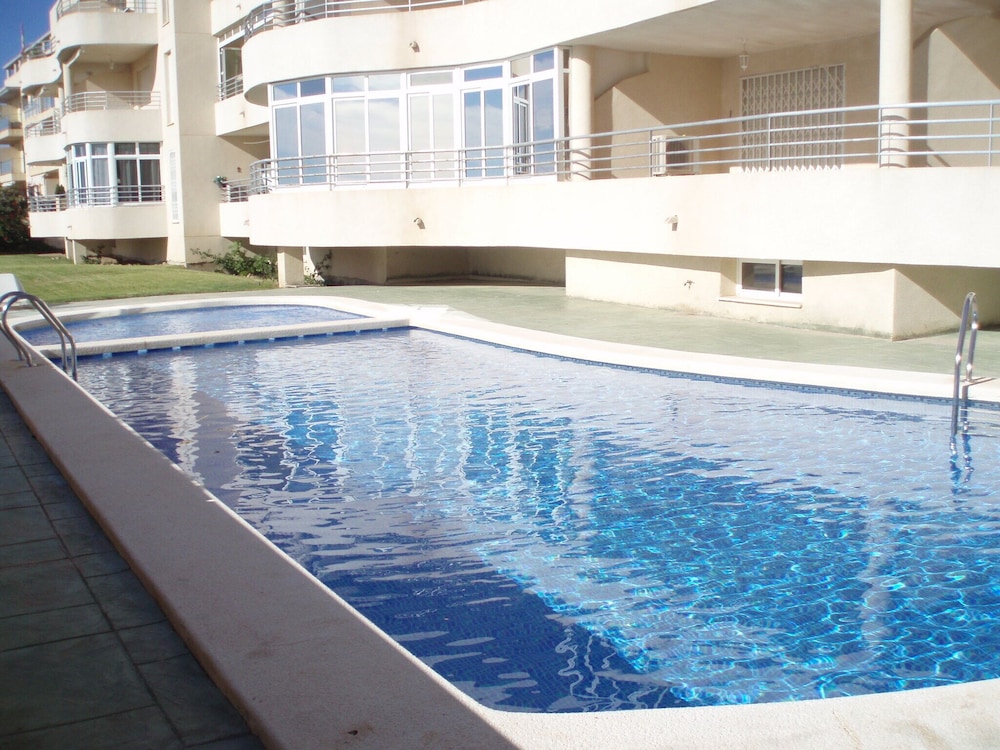 Fabulous Apartment With the Best View in Town Quiet Area, Short Walk to Centre photo 1