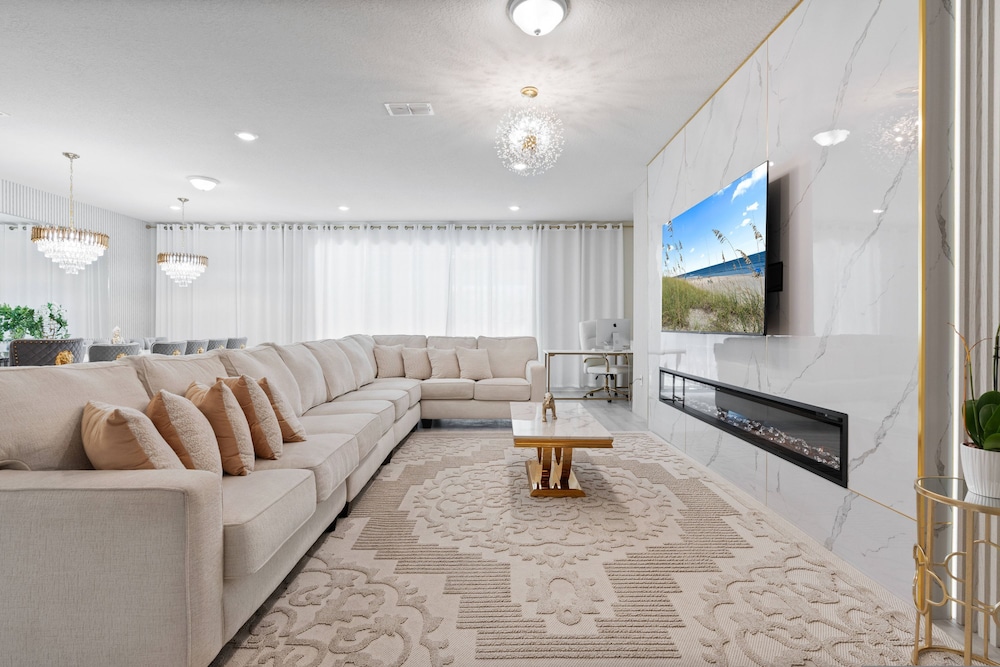 Brand NEW Luxury 10bedrooms At Windsor Island