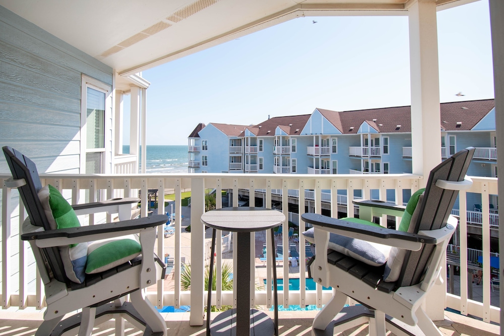 Seascape 2307 1 Bedroom Condo by RedAwning