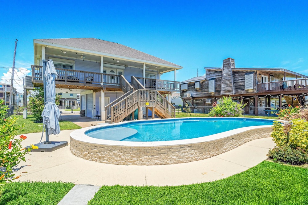 Purple Pelican Paradise by Ryson Vacation Rentals