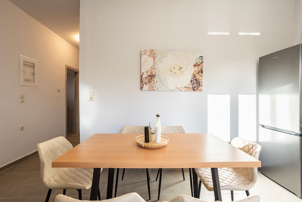 Filiatra Charming Urban Escape Your Cozy Retreat