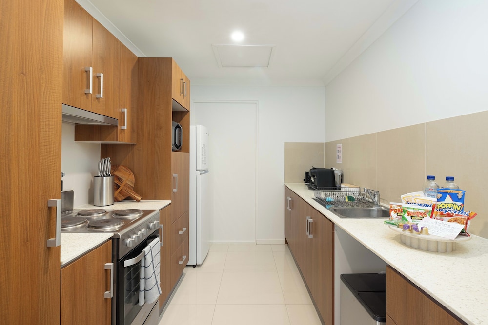 Smart Suites Self Check-in Apartments - 16 Darnley