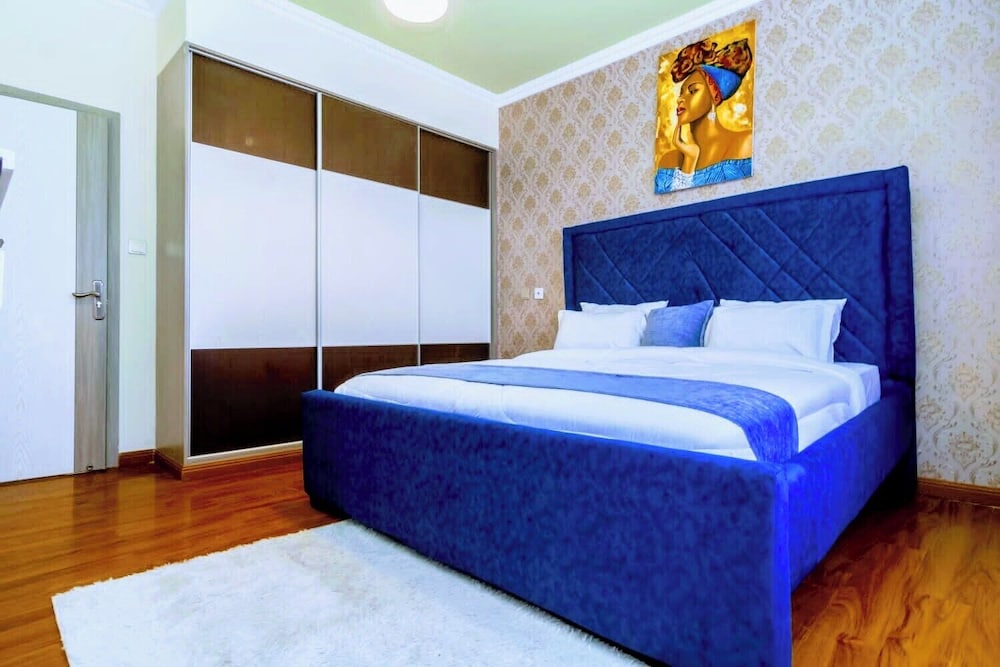 Luxurious Nairobi Apartment With Shared Pool and City Views