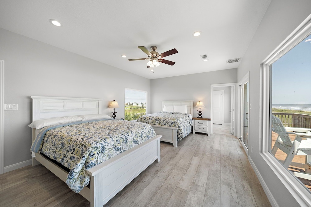Sandcastle by Ryson Vacation Rentals