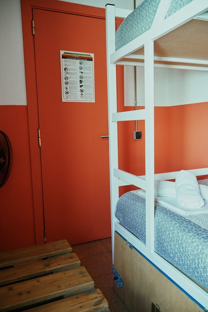 LOFT HOSTAL Group 107