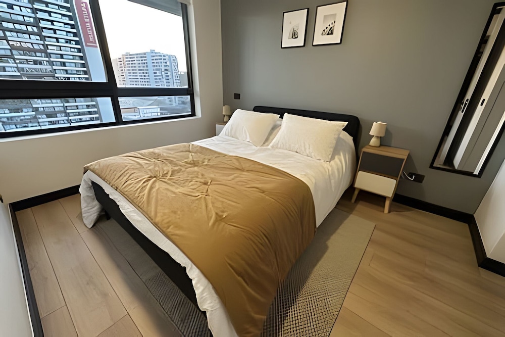 Oceana Suites San Eugenio