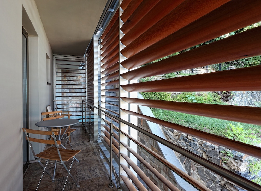 Deris Bosphorus Lodge