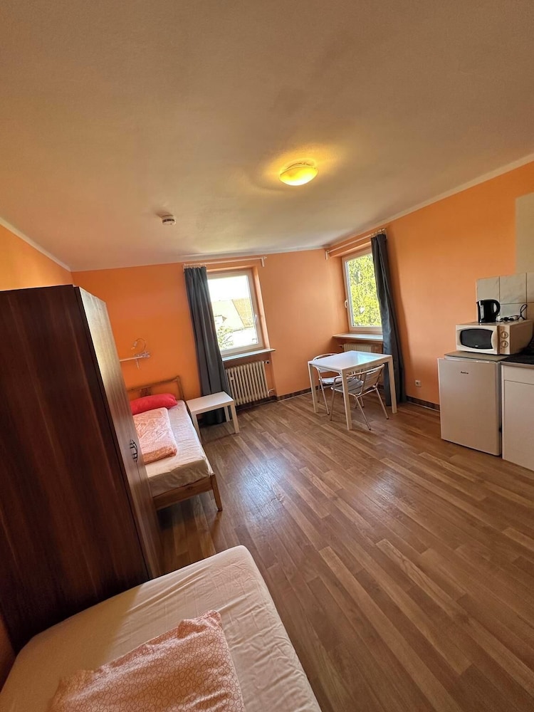 2-Rent Group Hostel Apartments HAN53