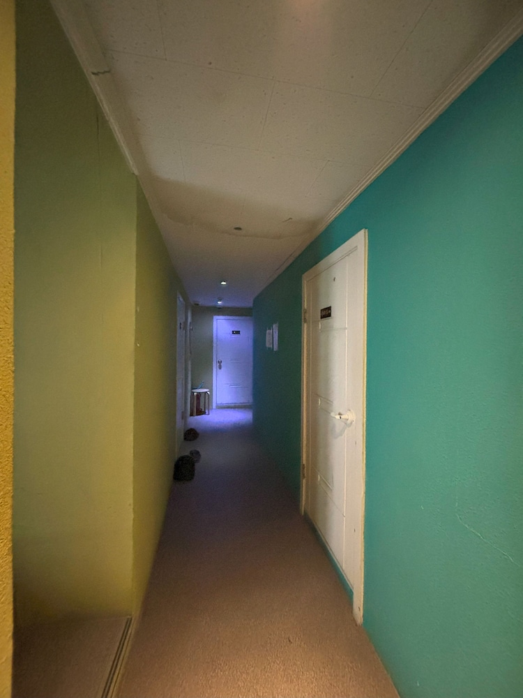 Sunrise Inn