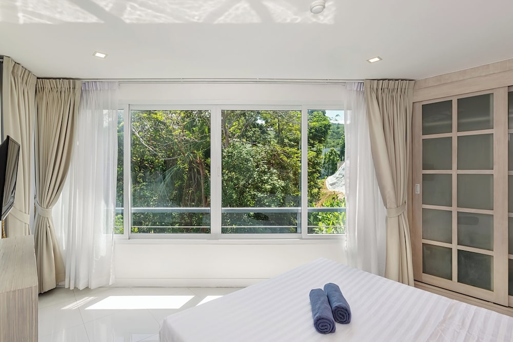 Karon Butterfly Condominium Phuket