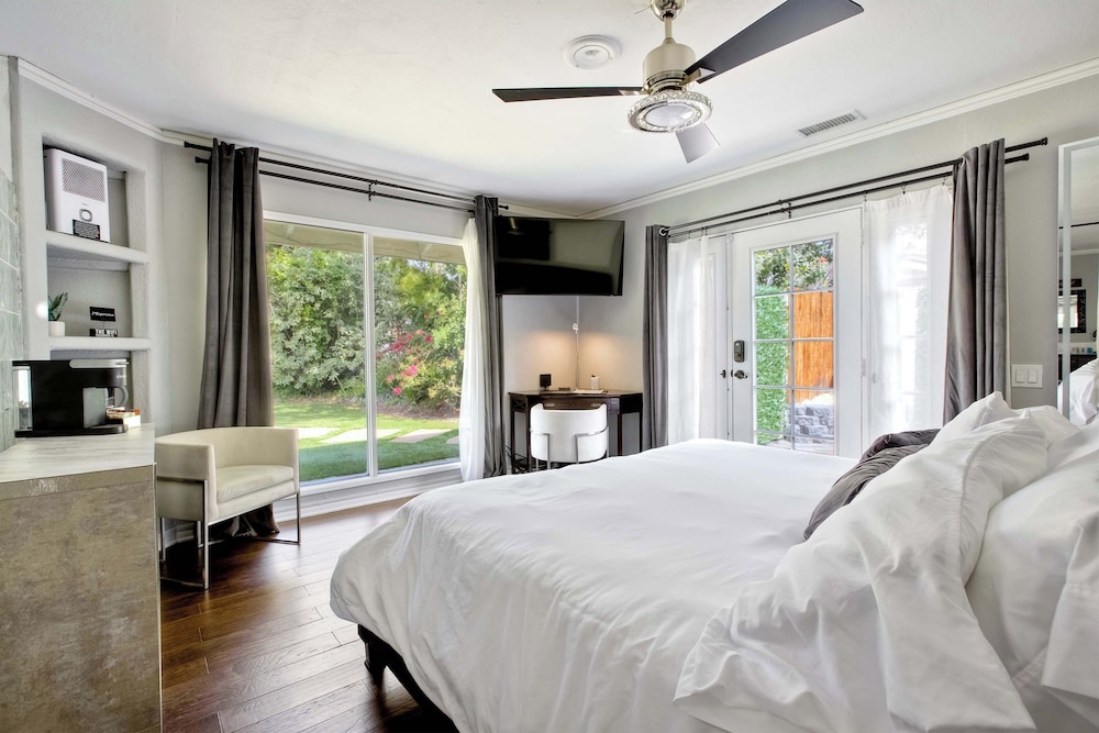 O-side Oasis - Luxury Stay for 7