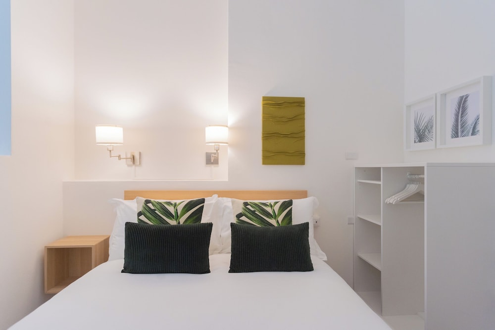 Enchanted Como Lake - Tremezzo Apartments by Rent all Como