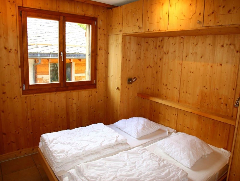 Cozy Apartment With Rhone Valley View