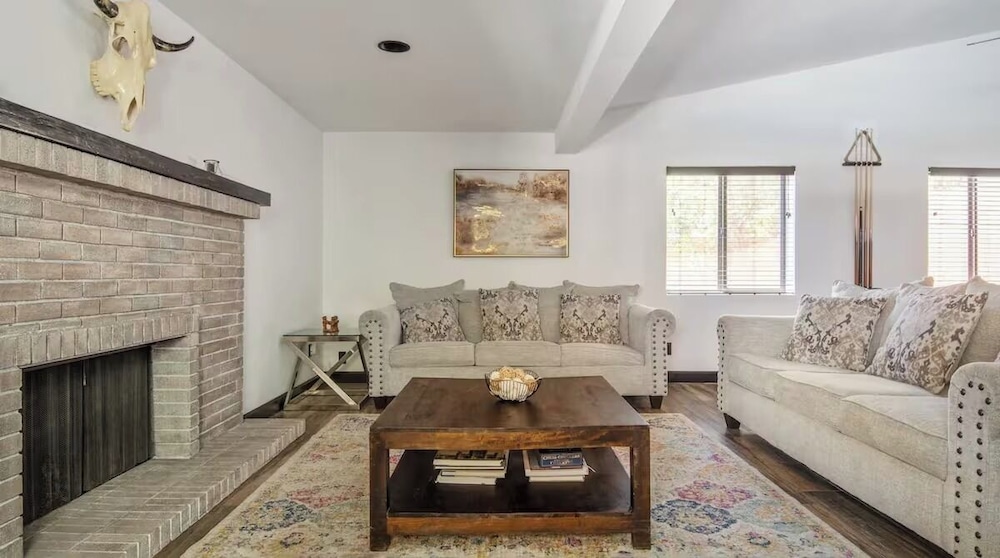 Spacious Mesa Oasis with Heated Pool