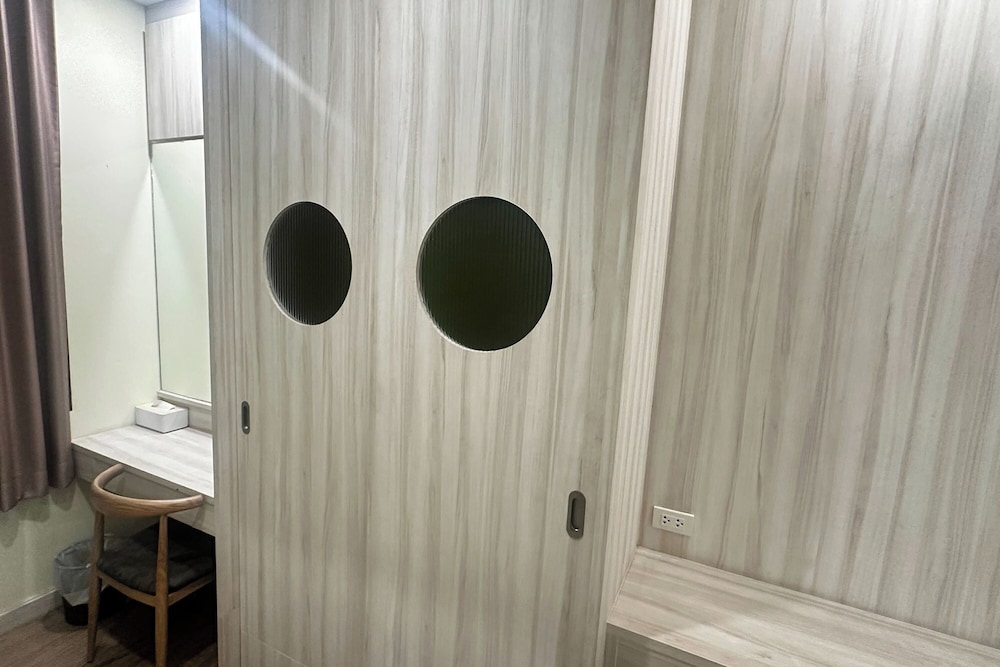 2M Place Apartment