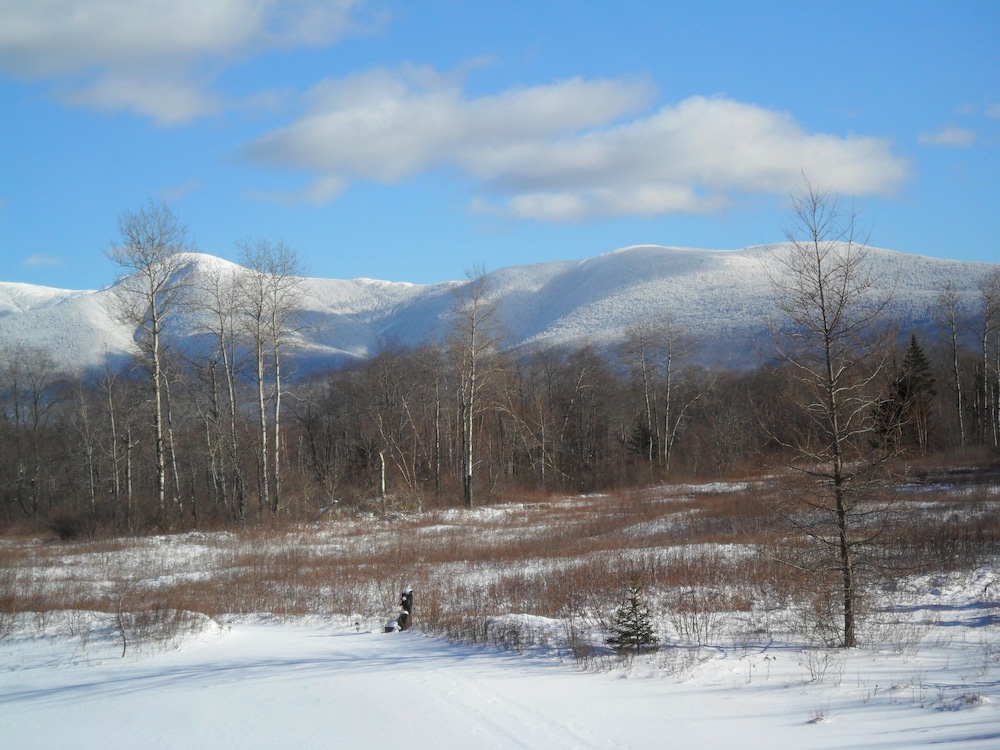 Moose Lodge and Cabins by Bretton Woods Vacations