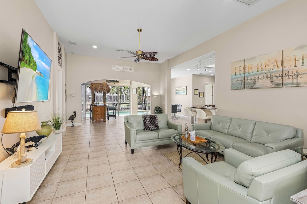 Spacious Canalfront Oasis w/ Pool Hot Tub! - Property Image 13