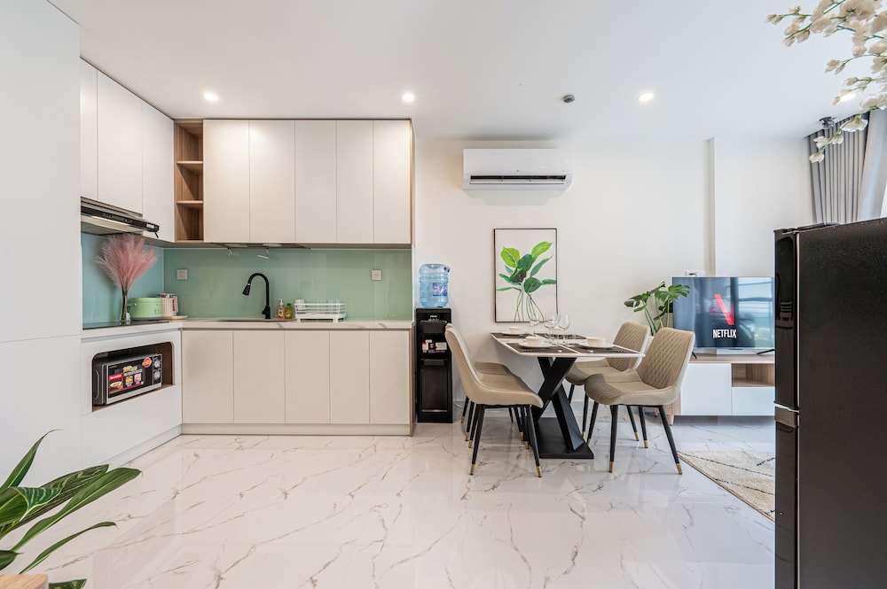 LA Nest 1bed+ Long stay – big deal at Vincom View!