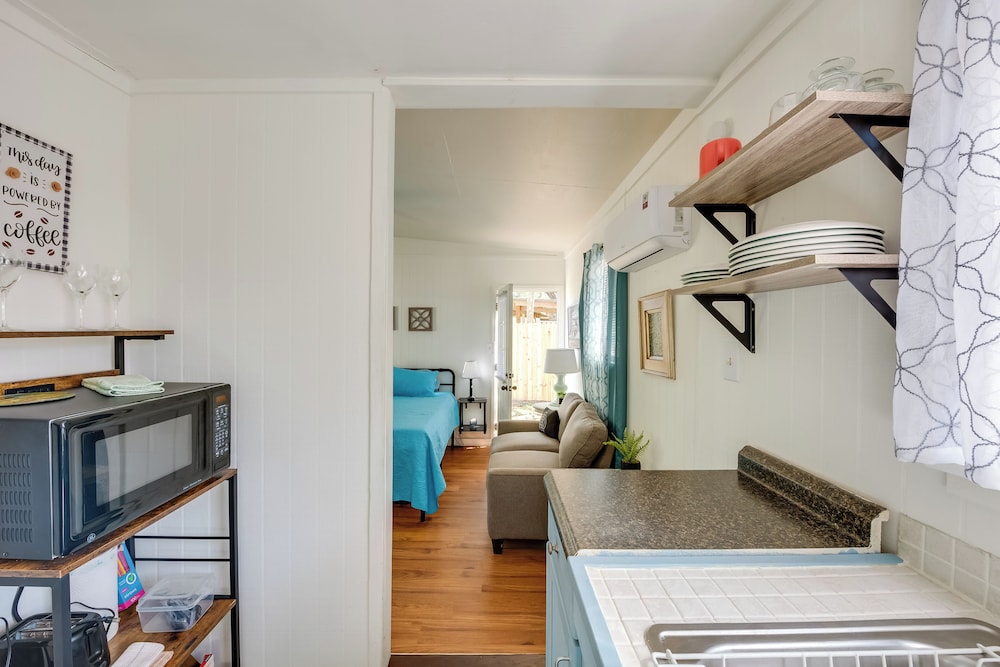 6 Mi to St George Island: Cozy Gulf Coast Retreat!