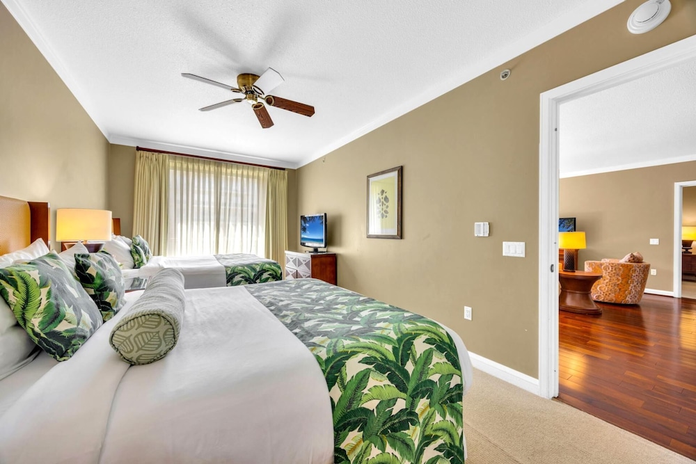 Honua Kai Konea 2 Free Rental Cars KBM Resorts Custom Hardwood Floors 2 Units, 5 Bedrooms Ml-1412