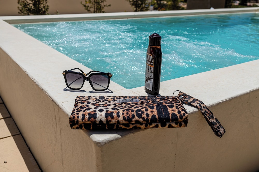 La Collina di Montegrappa - Suites with Heated Private Pool - Suites with Shared Pool