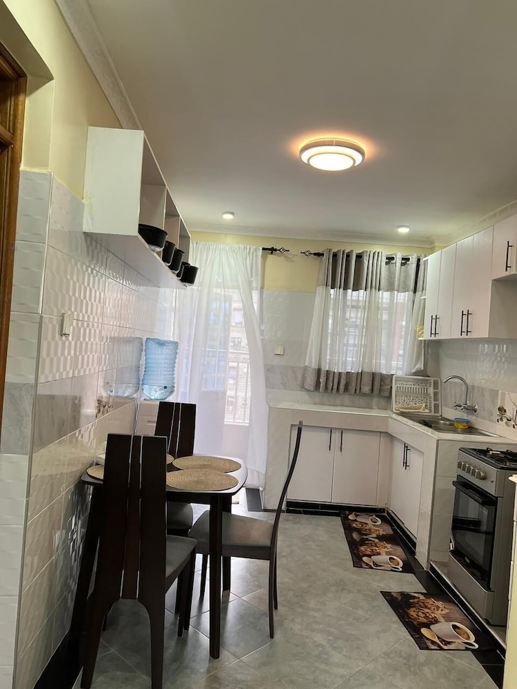 Lux Suites JNB Homestays Nakuru