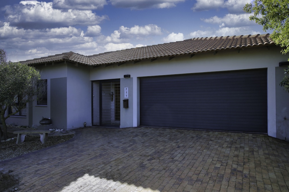 Miss Martilda Langebaan 6-sleeper view 3