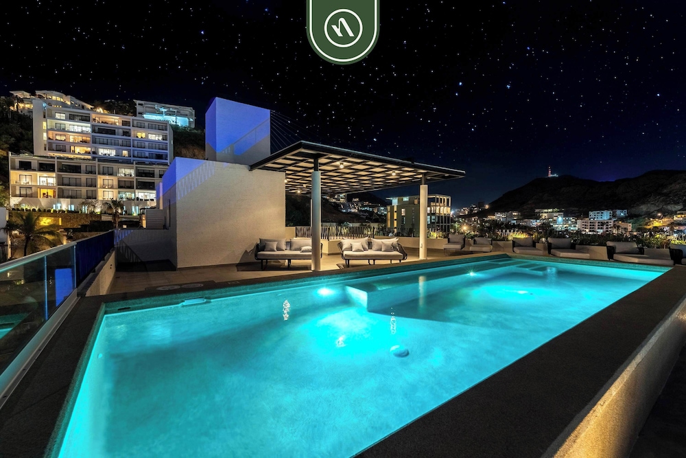 Amazing Studio With Rooftop Pool - 5 min to Marina