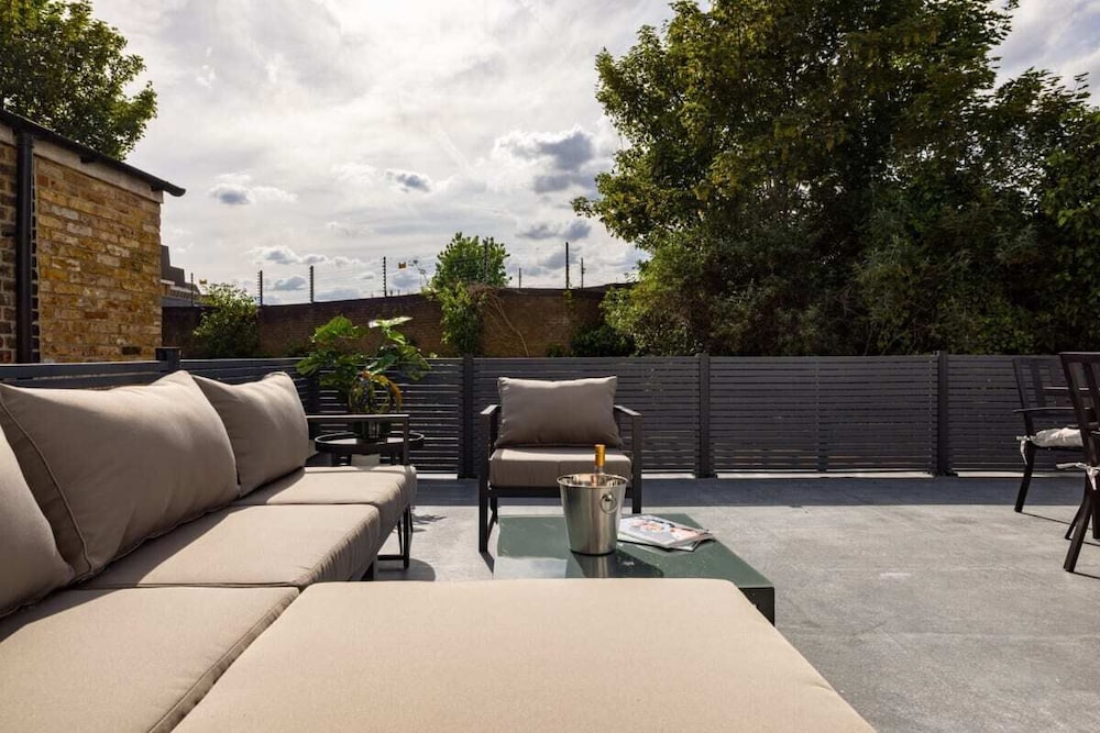 The Battersea Flat - Exquisite 2bdr Flat With Terrace