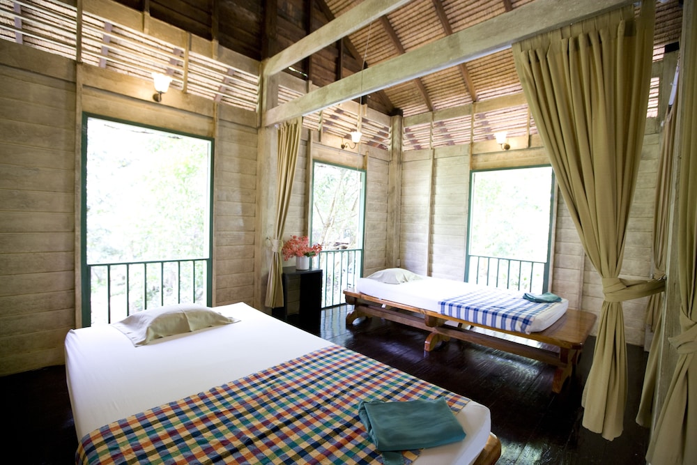 Wareerak Hot Spring & Wellness