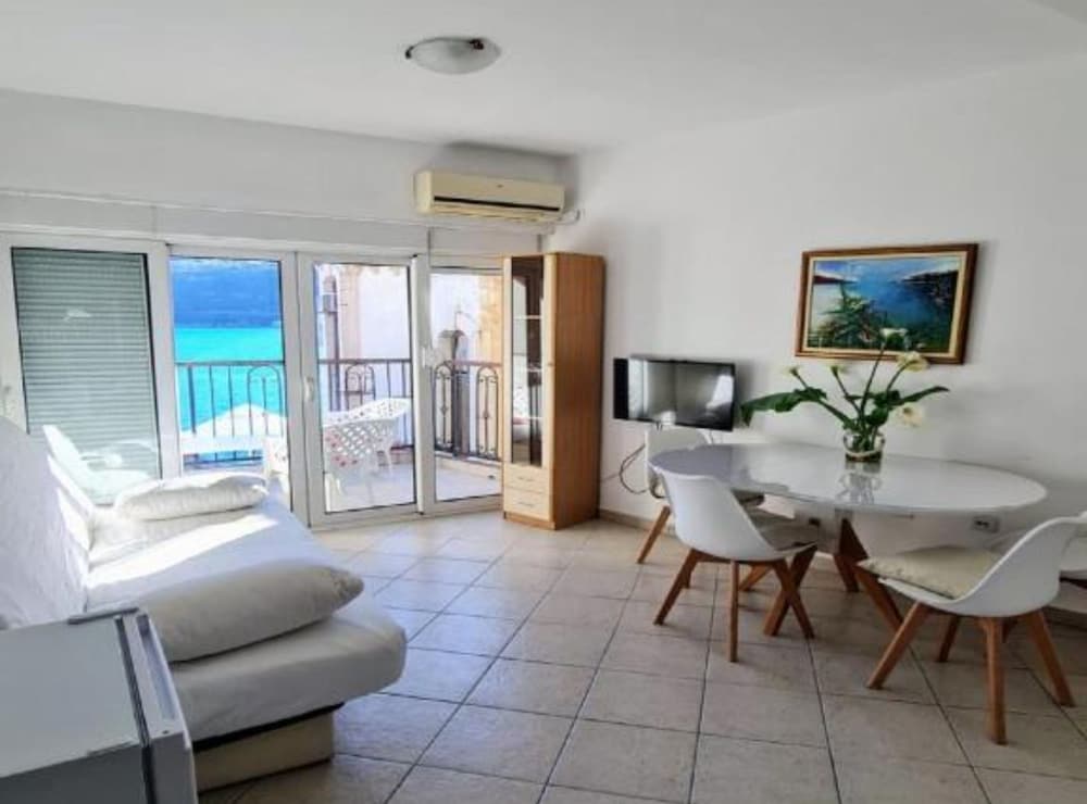 Stunning Beachfront Stay in Herceg Novi