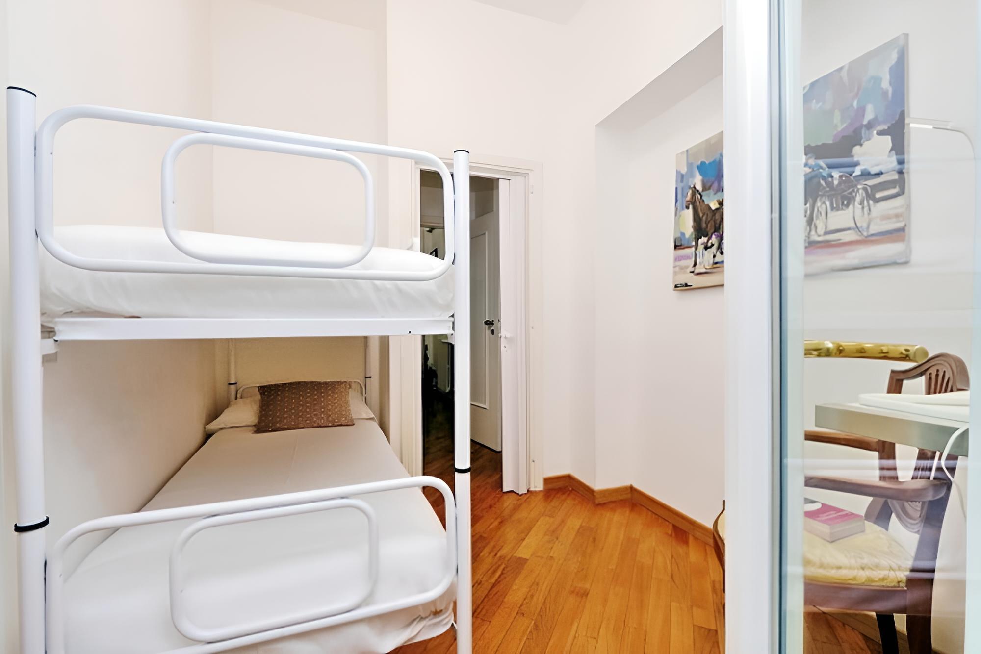 Rm-h501-banu21a2 - Navona Charme