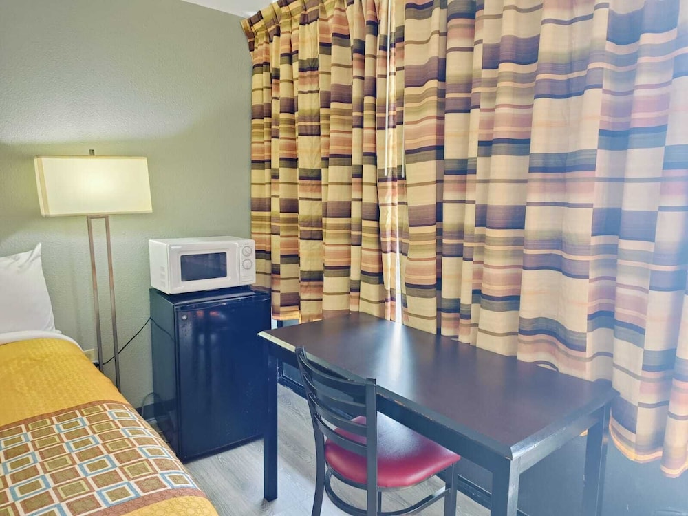 Capital O Travelers Inn Lawton Fort Sill