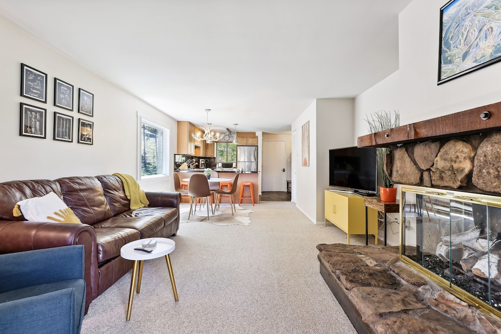 Colorado Condo ~ 3 Mi to Winter Park Resort!