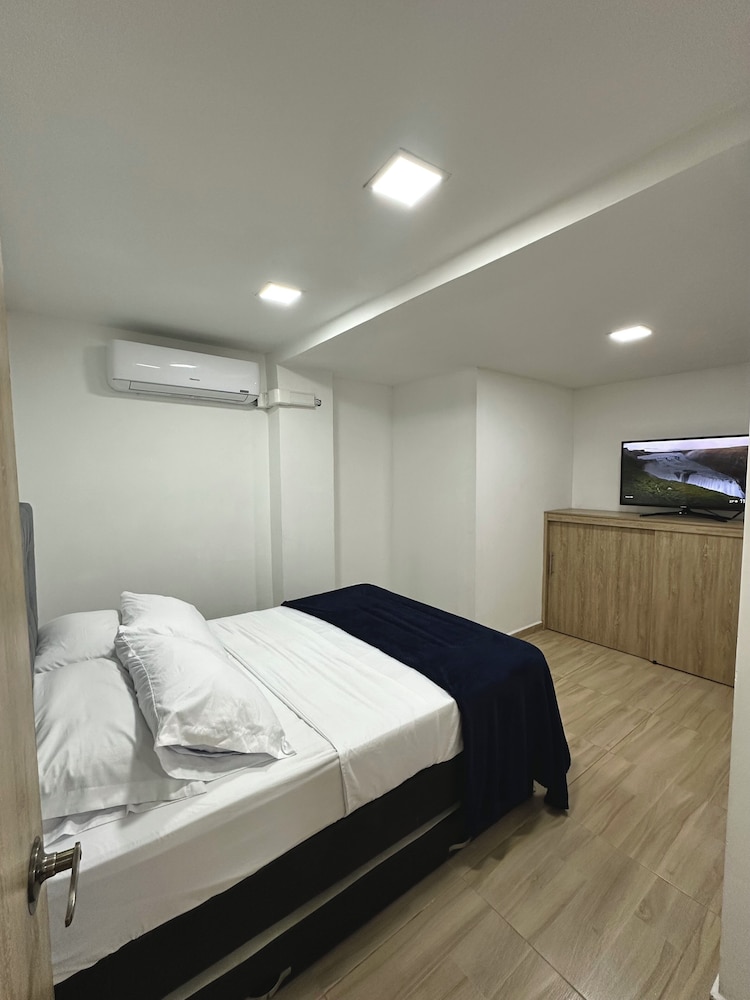 APARTA HOTEL PROVENZA