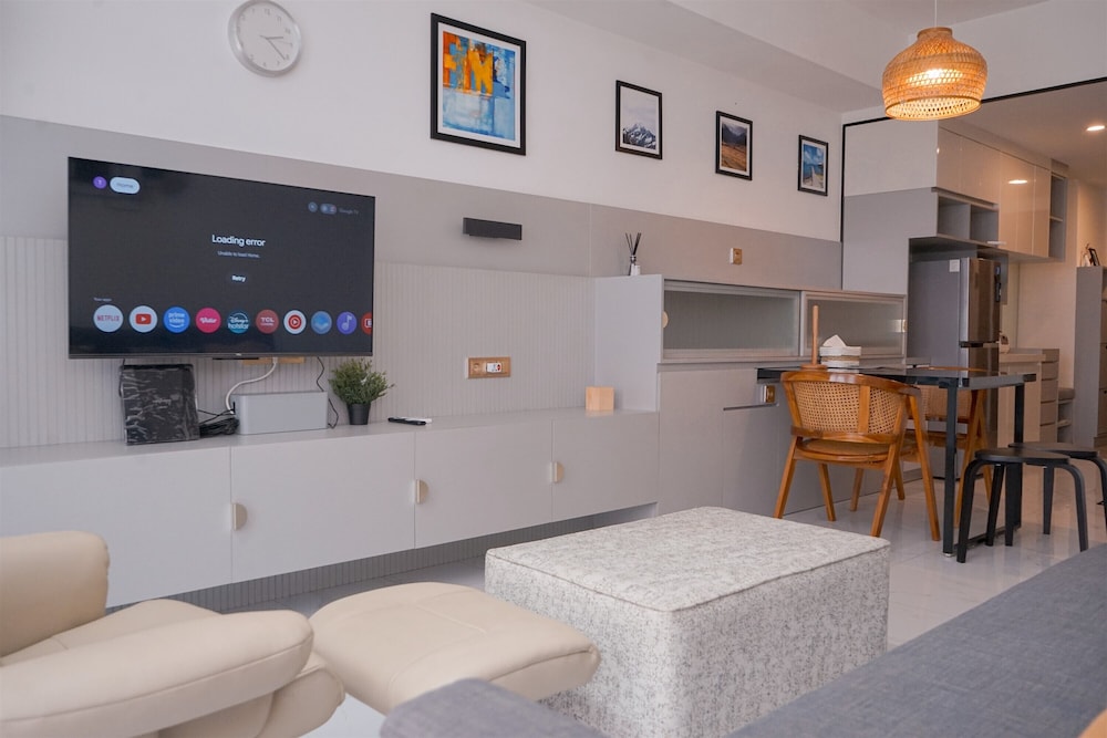 Spacious & Elegant 3BR Apartment at Sky House BSD