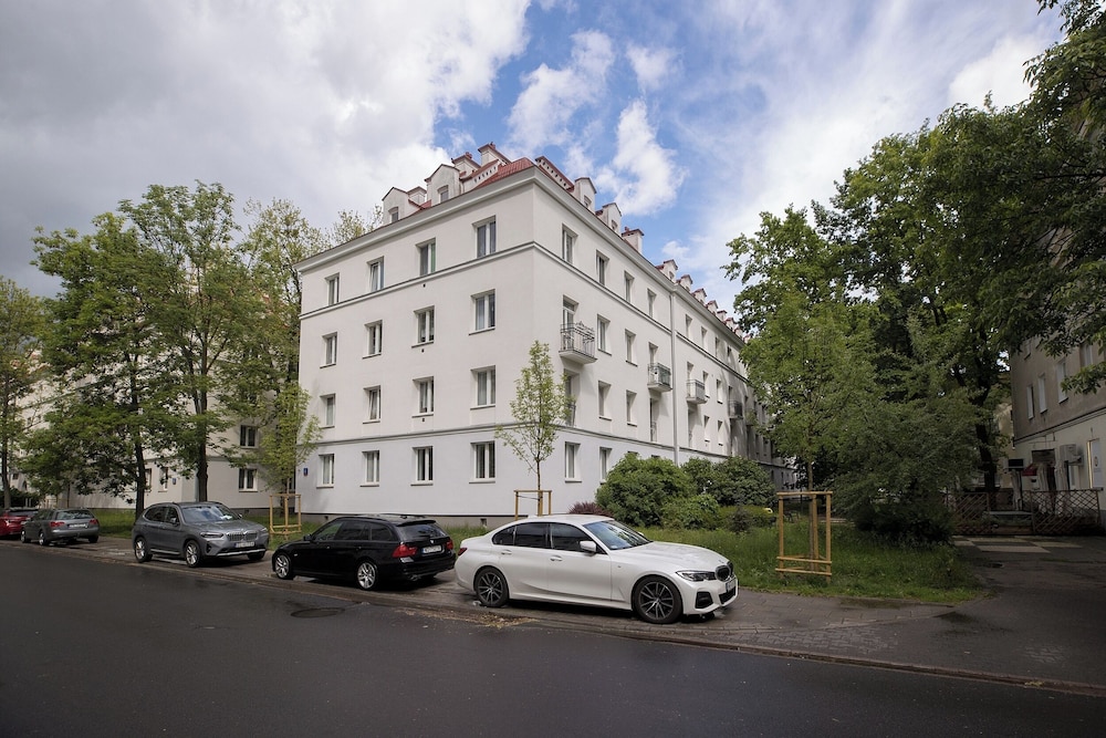 ShortStayPoland Stępińska B181