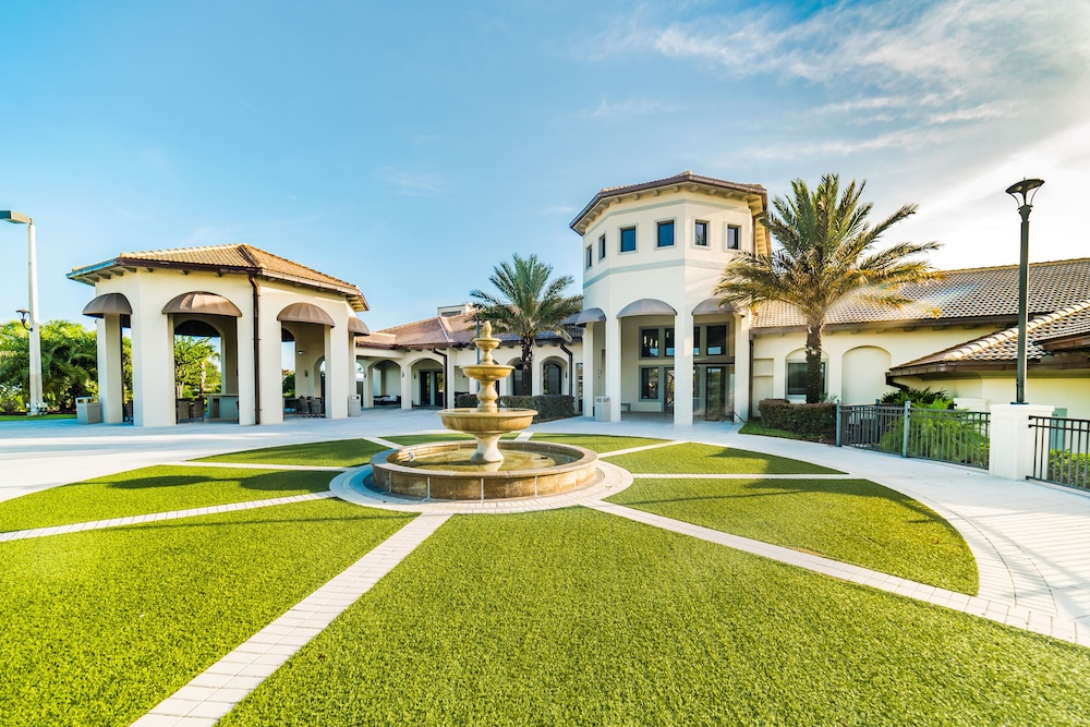 Grhdog9041 - Champions Gate Resort - 4 Bed 3 Baths Townhouse - Image 1