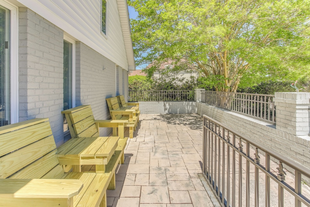 Dine, Shop & Splash: Family Home in Myrtle Beach