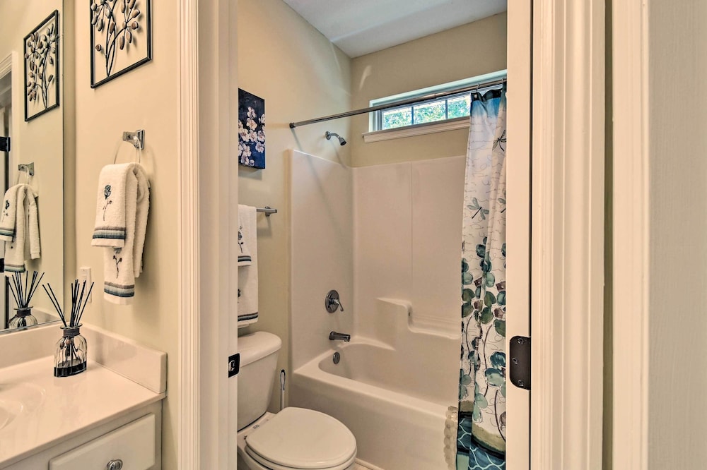 Sunny Home in Pinehurst Golf Course Community view 2