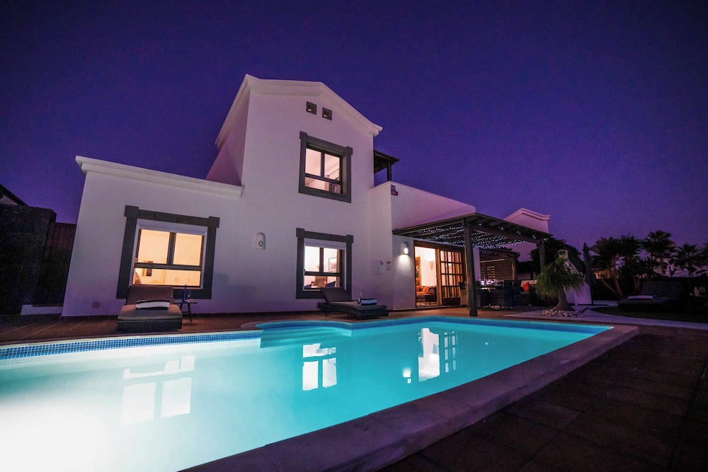 Villa Lucero