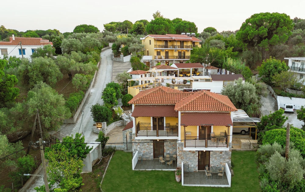 Skiathos Island Suites