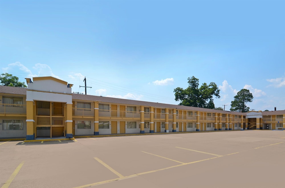 Americas Best Value Inn Alexandria - Property Image 4